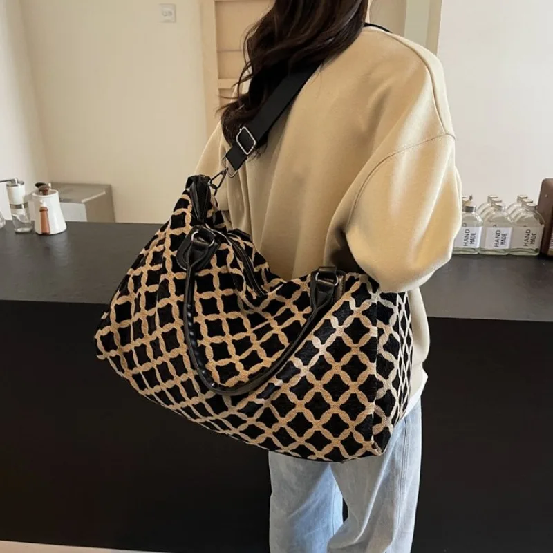 Hot Trendy Leopard Personality - Fishing Equipment Market recensione e prezzo